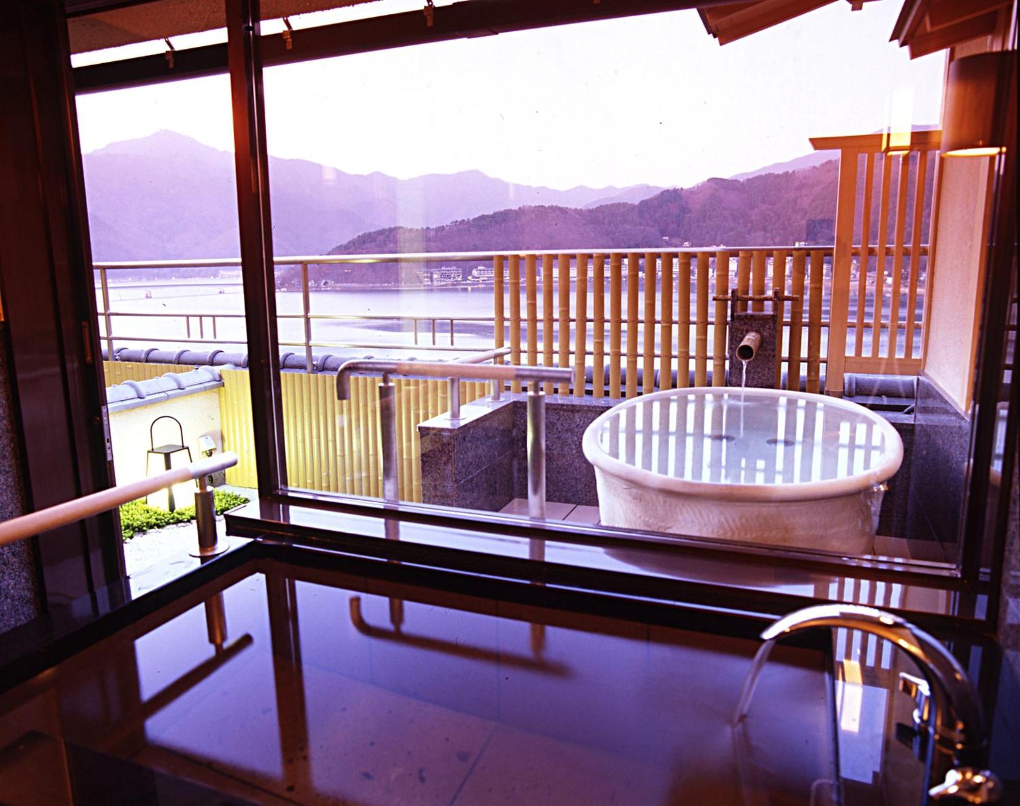 Отель Fujikawaguchiko Onsen Konanso Номер фото A modern onsen