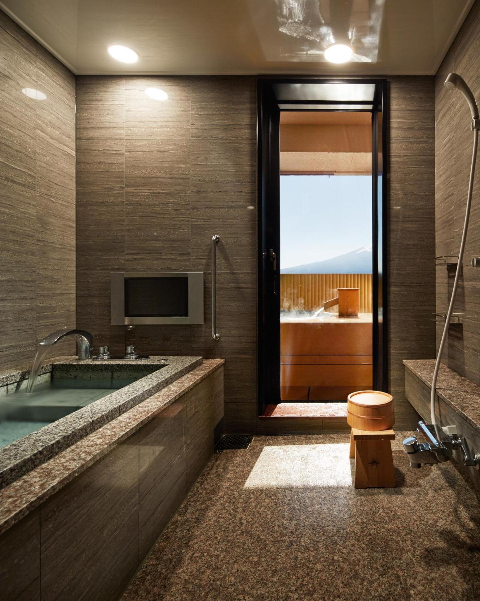 Отель Fujikawaguchiko Onsen Konanso Номер фото A modern onsen