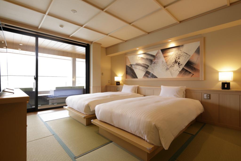 Отель Fujikawaguchiko Onsen Konanso Экстерьер фото A room at the hotel