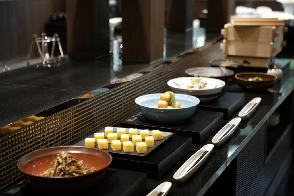 Отель Fujikawaguchiko Onsen Konanso Экстерьер фото A selection of Japanese cuisine