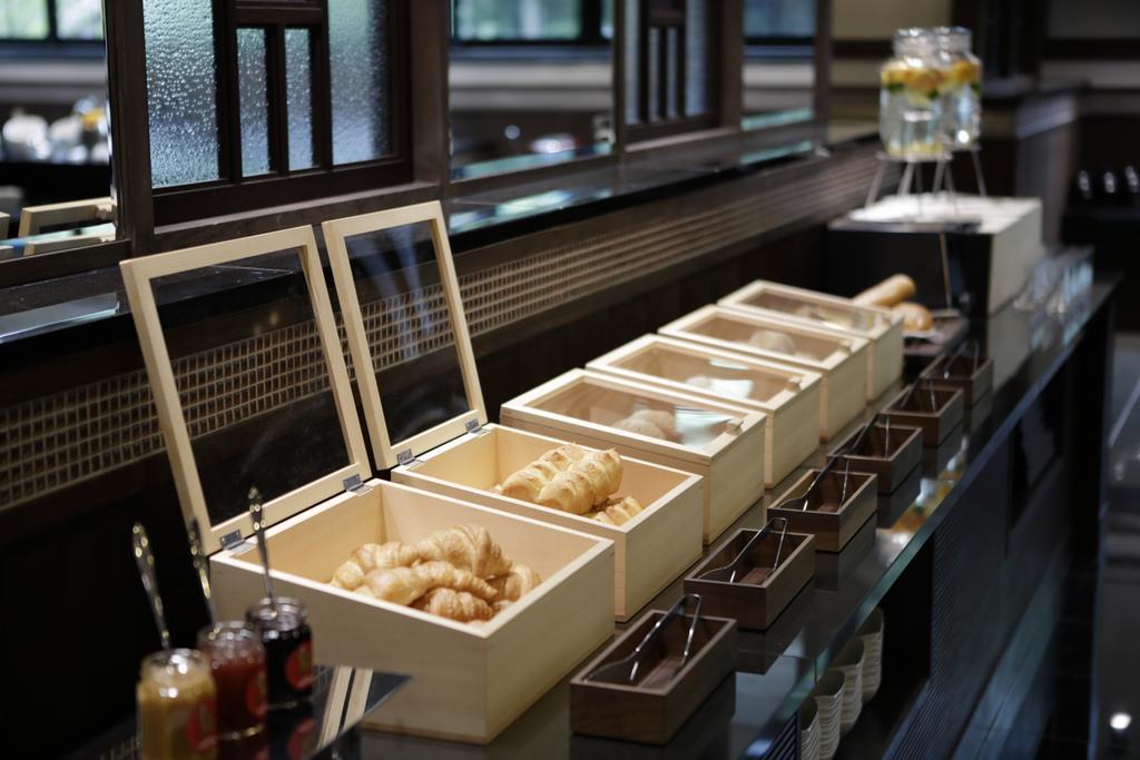 Отель Fujikawaguchiko Onsen Konanso Экстерьер фото A selection of dim sum at a dim sum restaurant in Hong Kong